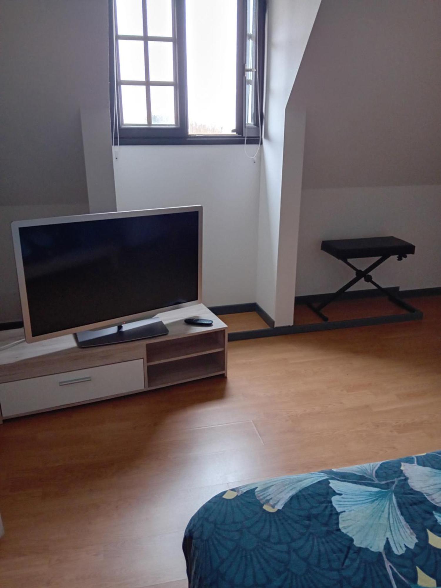 Chambre De La Vigne Blesmes Екстериор снимка